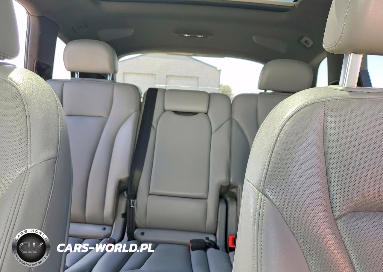 2018 Audi Q7 Prestige VIN:WA1VAAF70JD040855 - 10