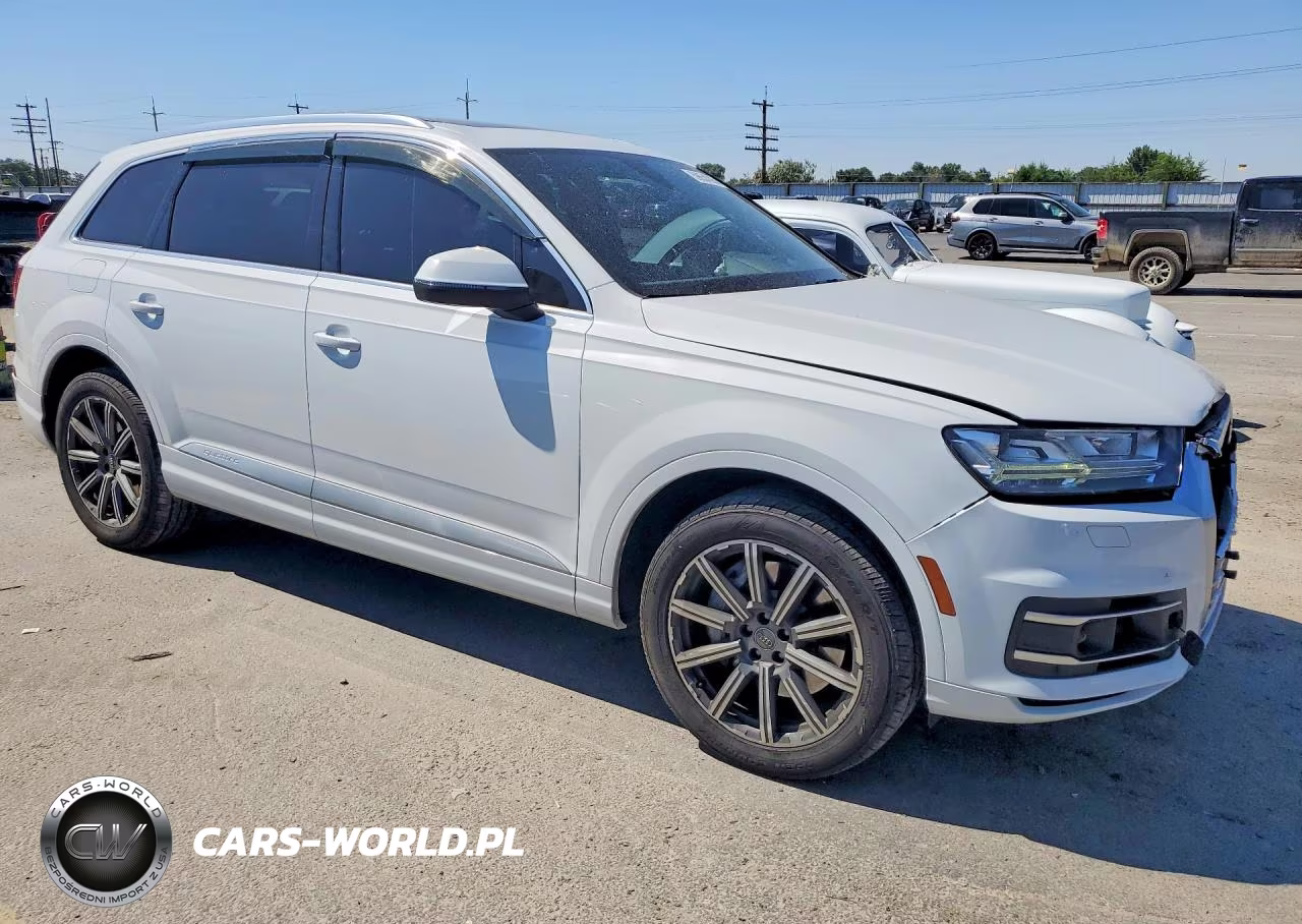 2018 Audi Q7 Prestige VIN:WA1VAAF70JD040855 - 4
