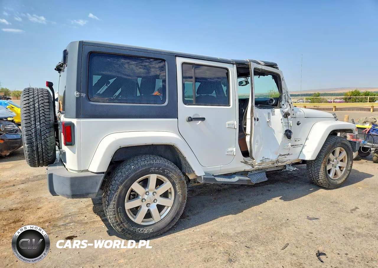 2017 Jeep Wrangler Unlimited Sahara VIN:1C4BJWEG5HL590012 - 3