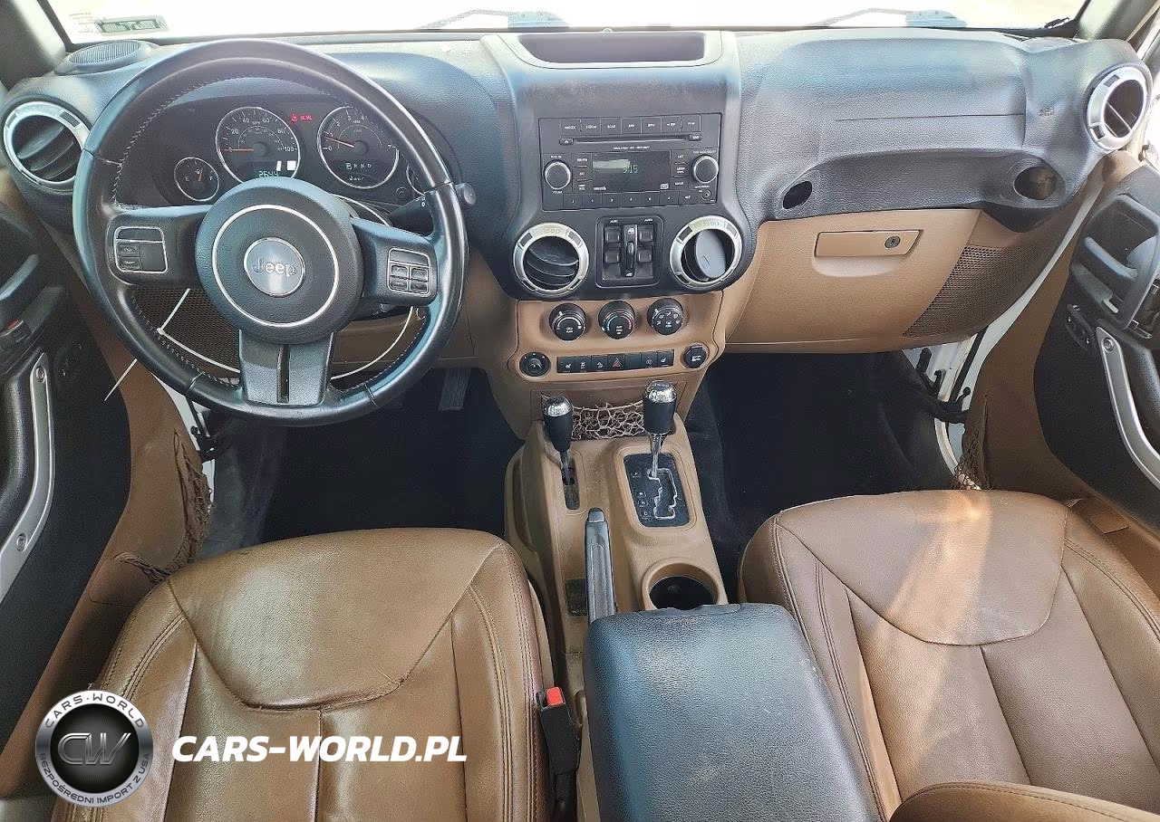 2017 Jeep Wrangler Unlimited Sahara VIN:1C4BJWEG5HL590012 - 8