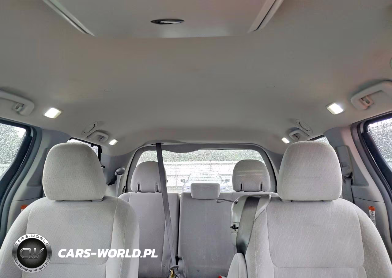 2015 Toyota Sienna Le VIN:5TDKK3DC6FS605204 - 10