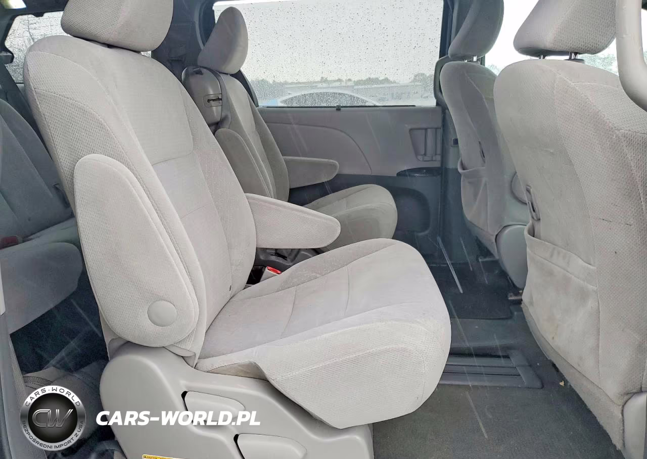 2015 Toyota Sienna Le VIN:5TDKK3DC6FS605204 - 11
