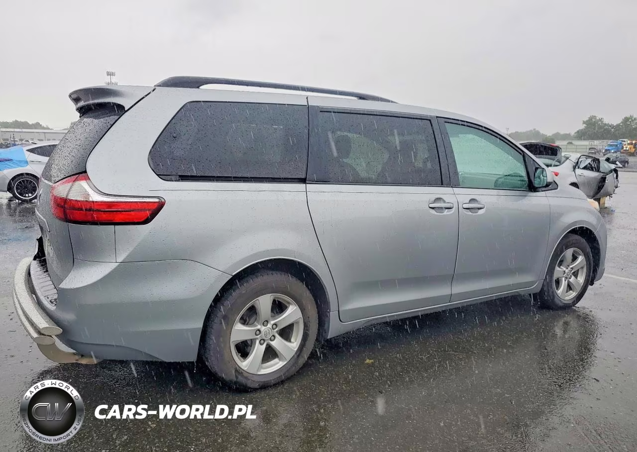 2015 Toyota Sienna Le VIN:5TDKK3DC6FS605204 - 3