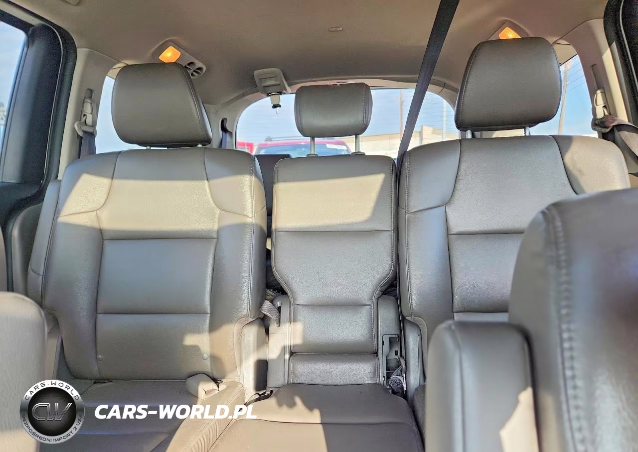 2014 Honda Odyssey Touring VIN:5FNRL5H93EB023425 - 10