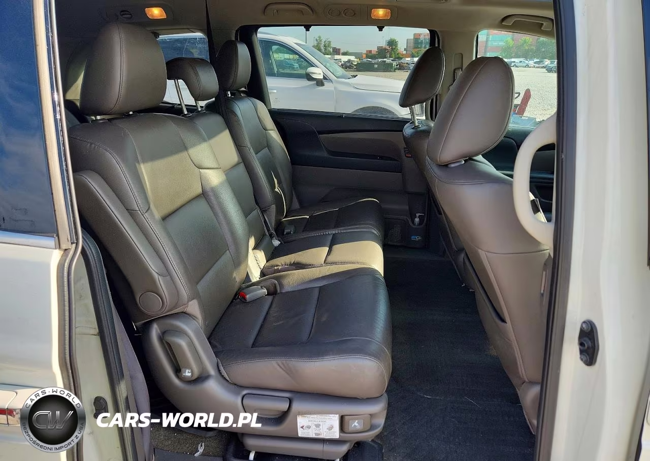 2014 Honda Odyssey Touring VIN:5FNRL5H93EB023425 - 11