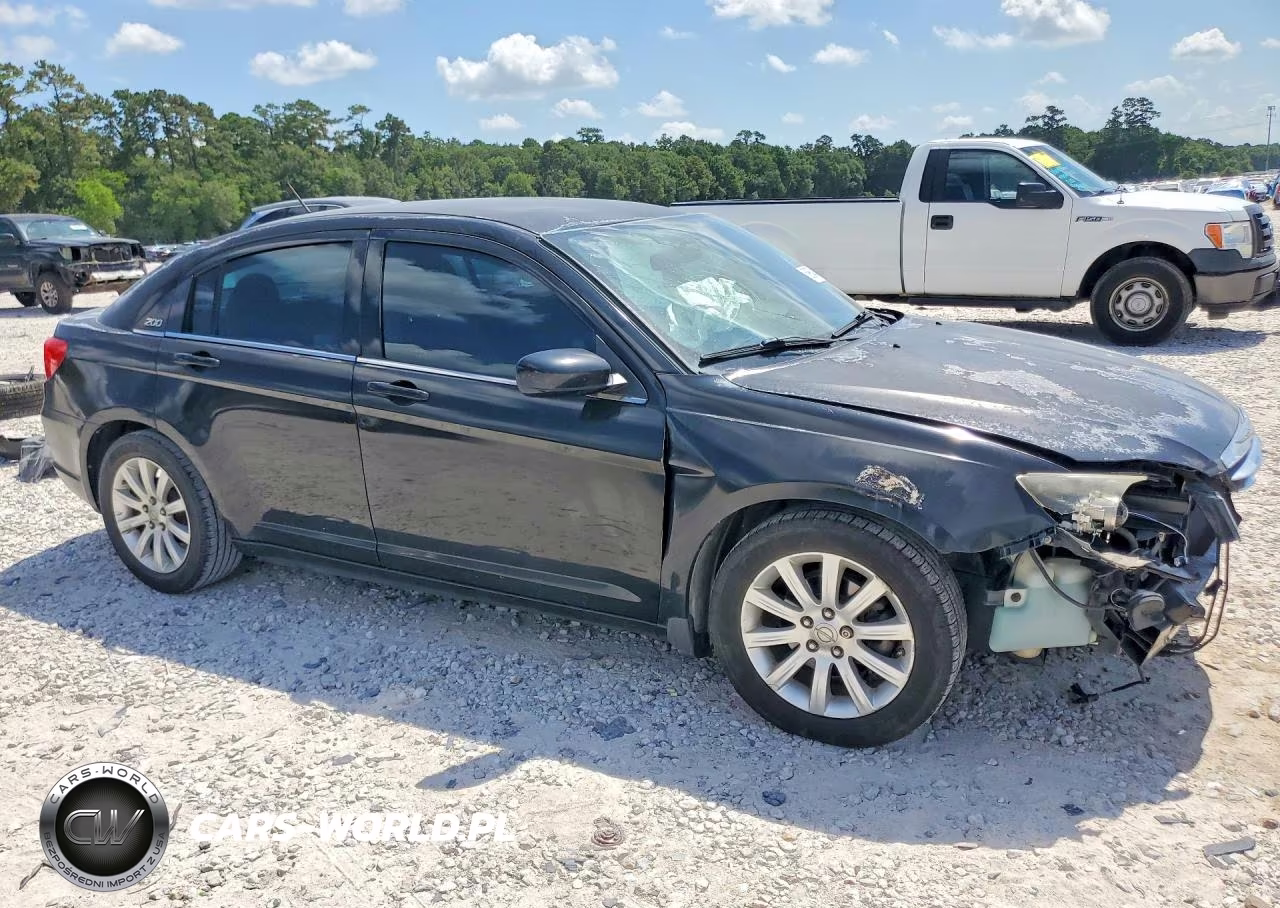 2012 Chrysler 200 Touring VIN:1C3CCBBB7CN300709 - 4