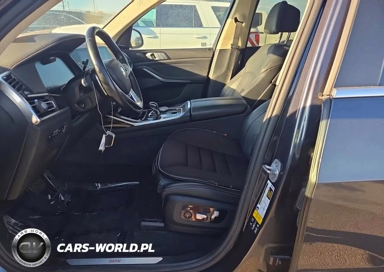 2019 BMW X7 xDrive50I VIN:5UXCX4C53KLS35998 - 5