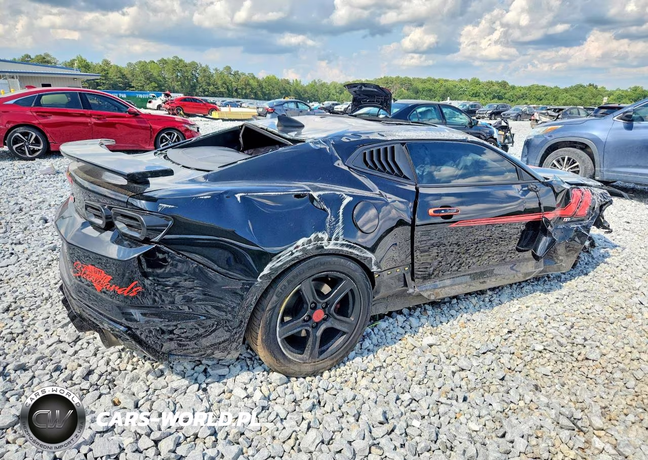 2023 Chevrolet Camaro Ls VIN:1G1FB1RX7P0132637 - 3