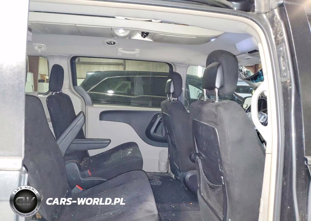 2011 Chrysler Town & Country Touring VIN:2A4RR5DG1BR781843 - 11