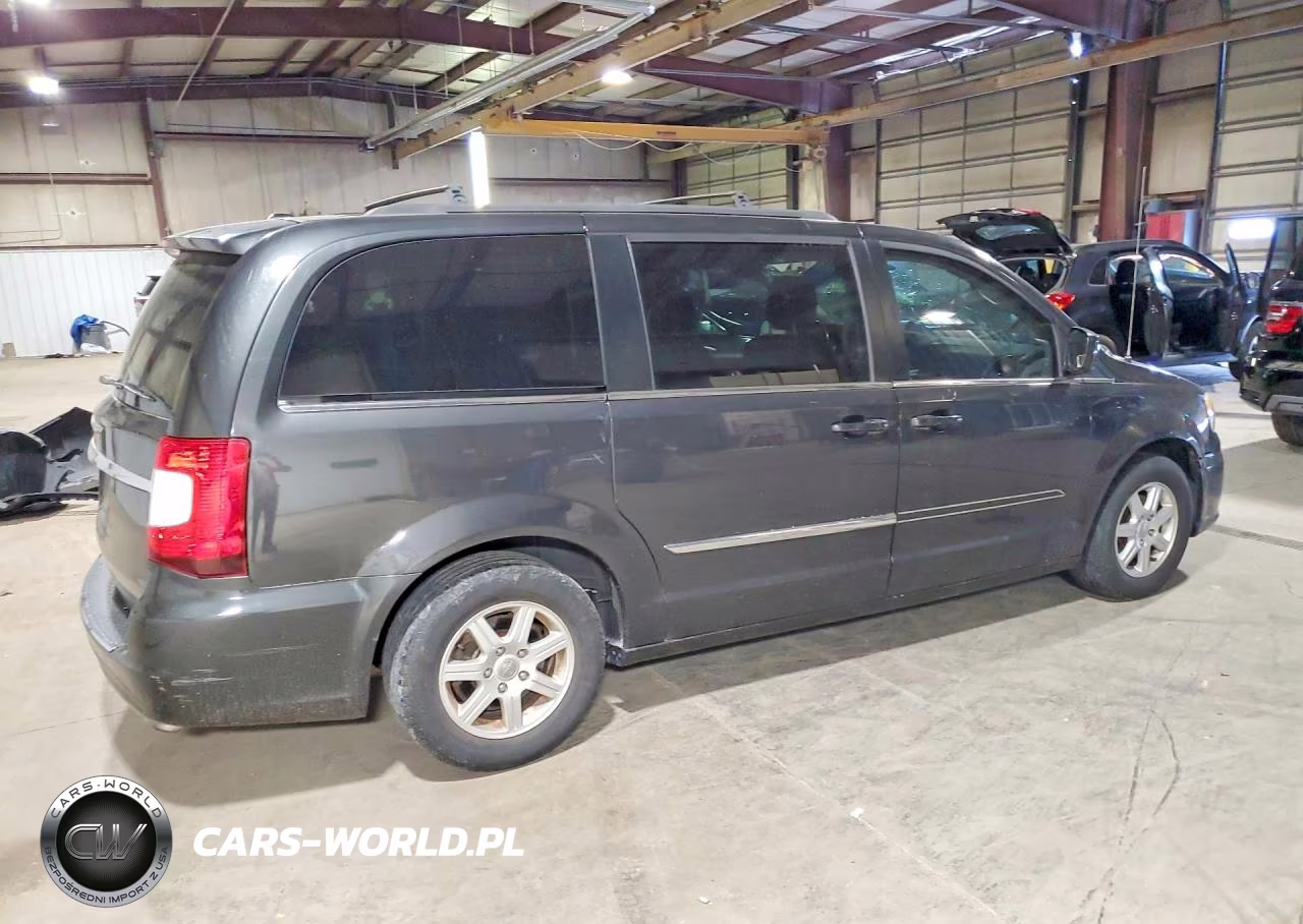 2011 Chrysler Town & Country Touring VIN:2A4RR5DG1BR781843 - 3