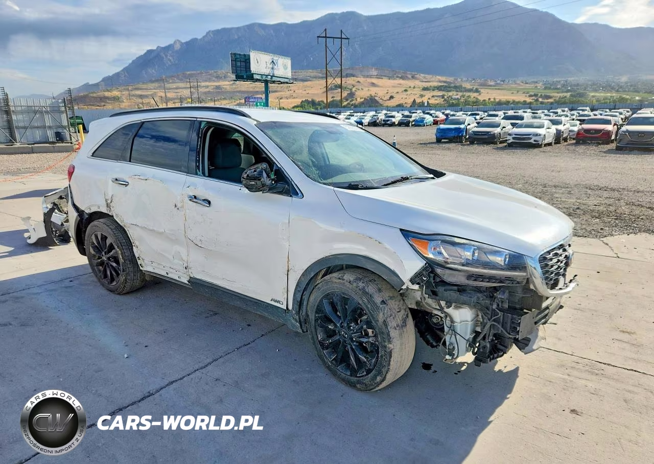 2020 Kia Sorento S VIN:5XYPGDA5XLG682234 - 4