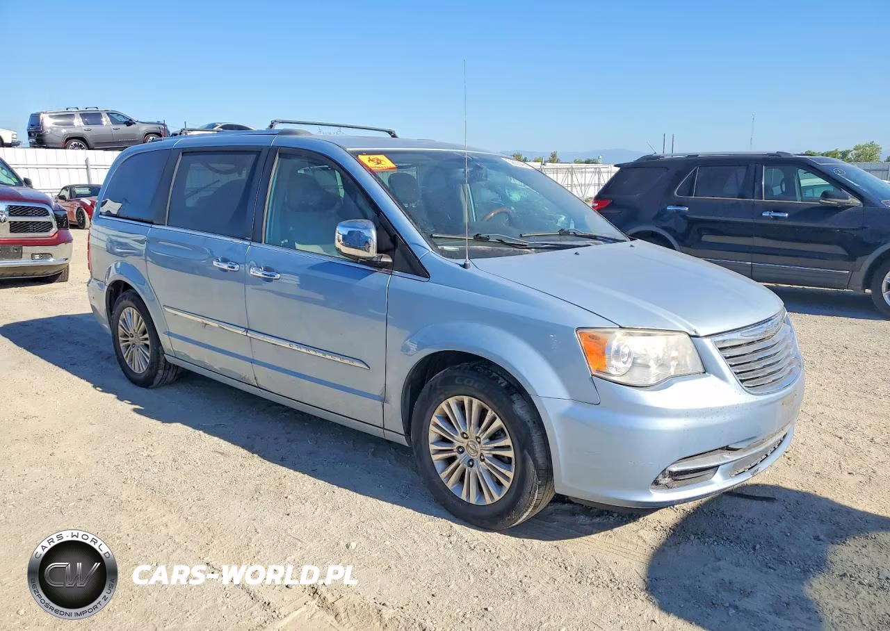 2013 Chrysler Town & Country Limited VIN:2C4RC1GG9DR662680 - 4