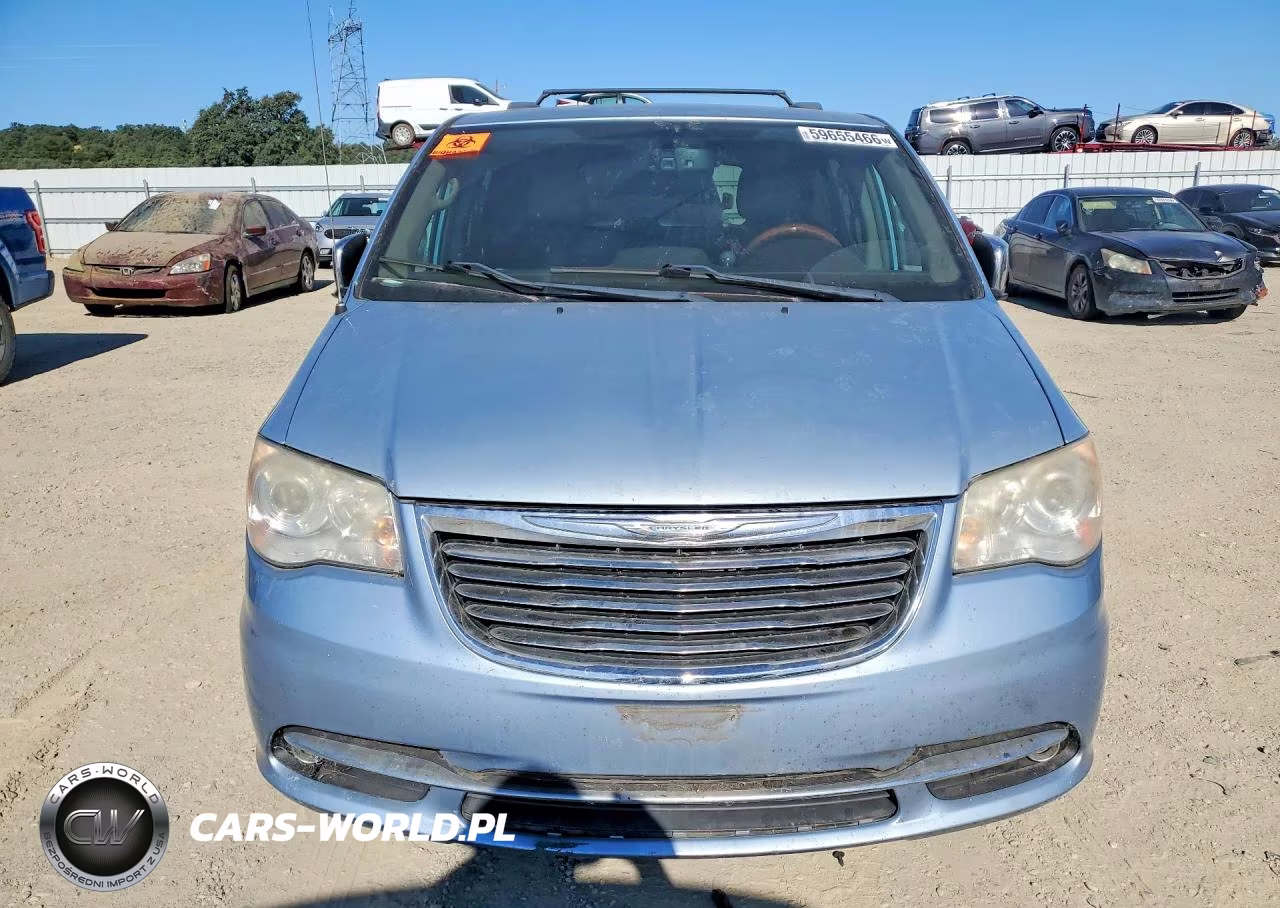2013 Chrysler Town & Country Limited VIN:2C4RC1GG9DR662680 - 5