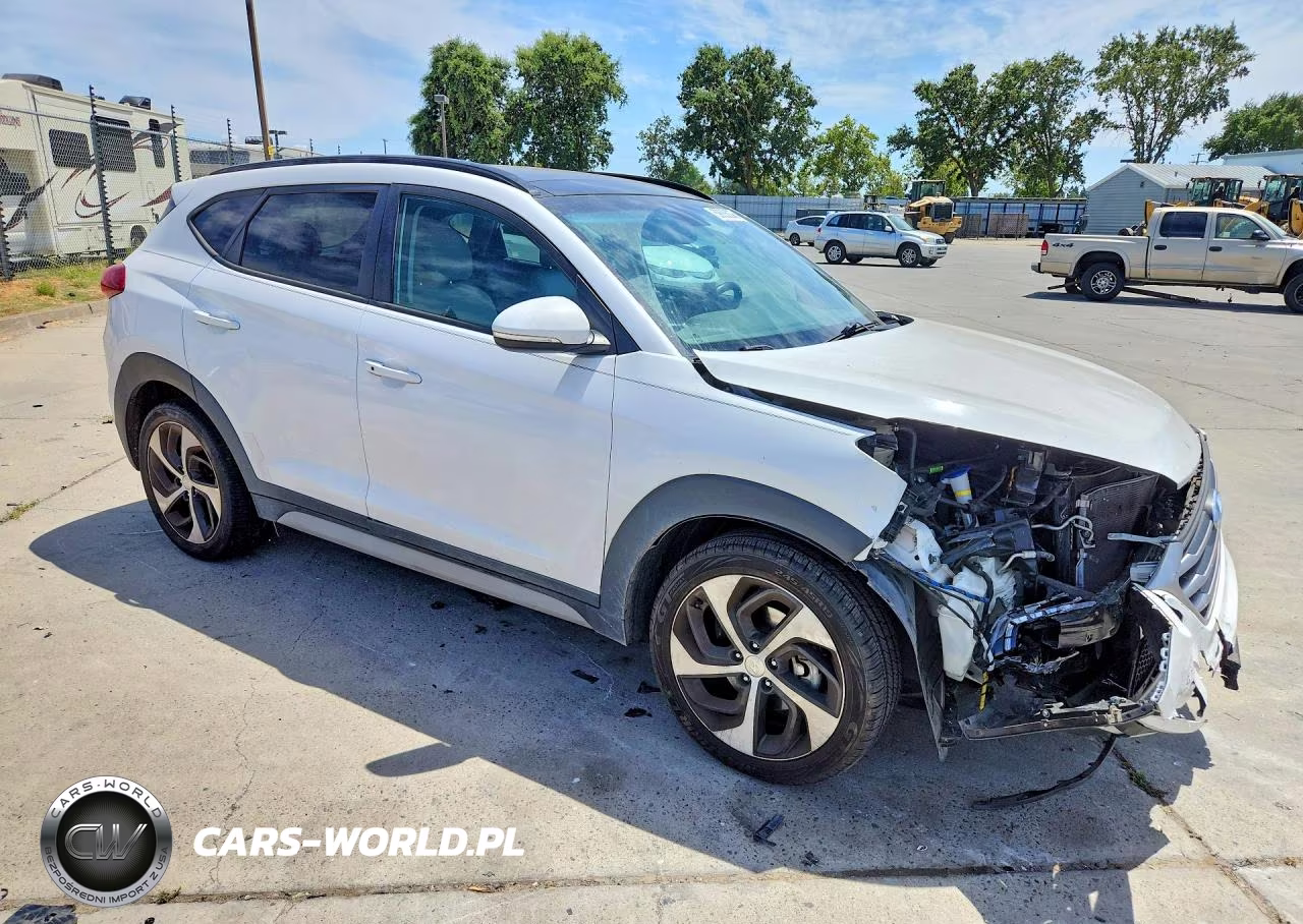 2018 Hyundai Tucson Value VIN:KM8J33A20JU684888 - 4