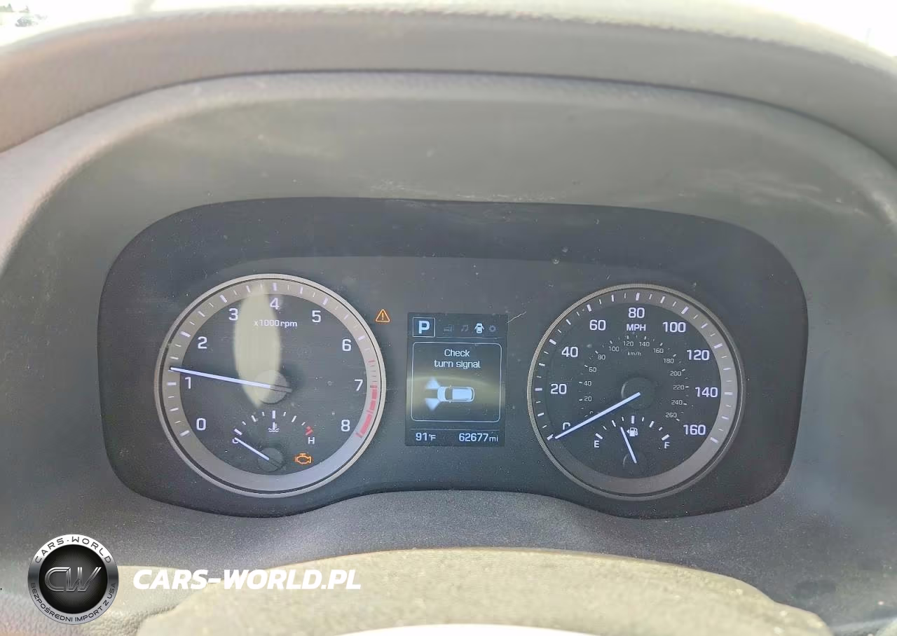 2018 Hyundai Tucson Value VIN:KM8J33A20JU684888 - 9