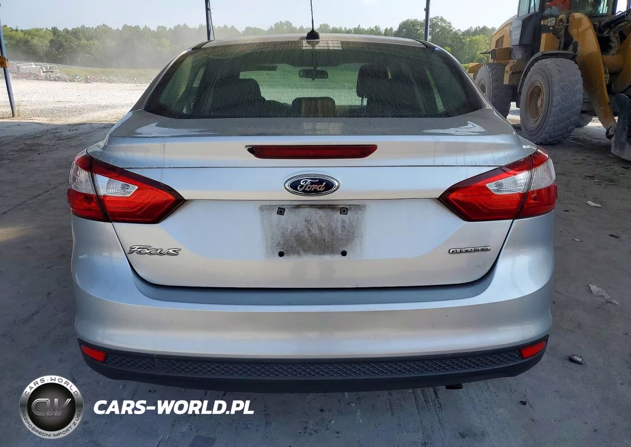 2012 Ford Focus S VIN:1FAHP3E28CL369773 - 6