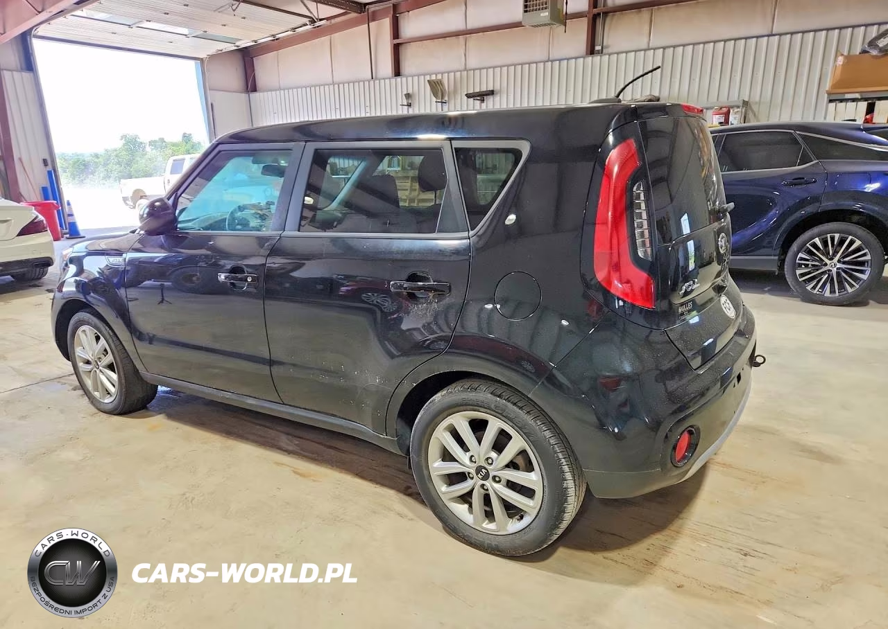 2018 Kia Soul + VIN:KNDJP3A59J7574018 - 2