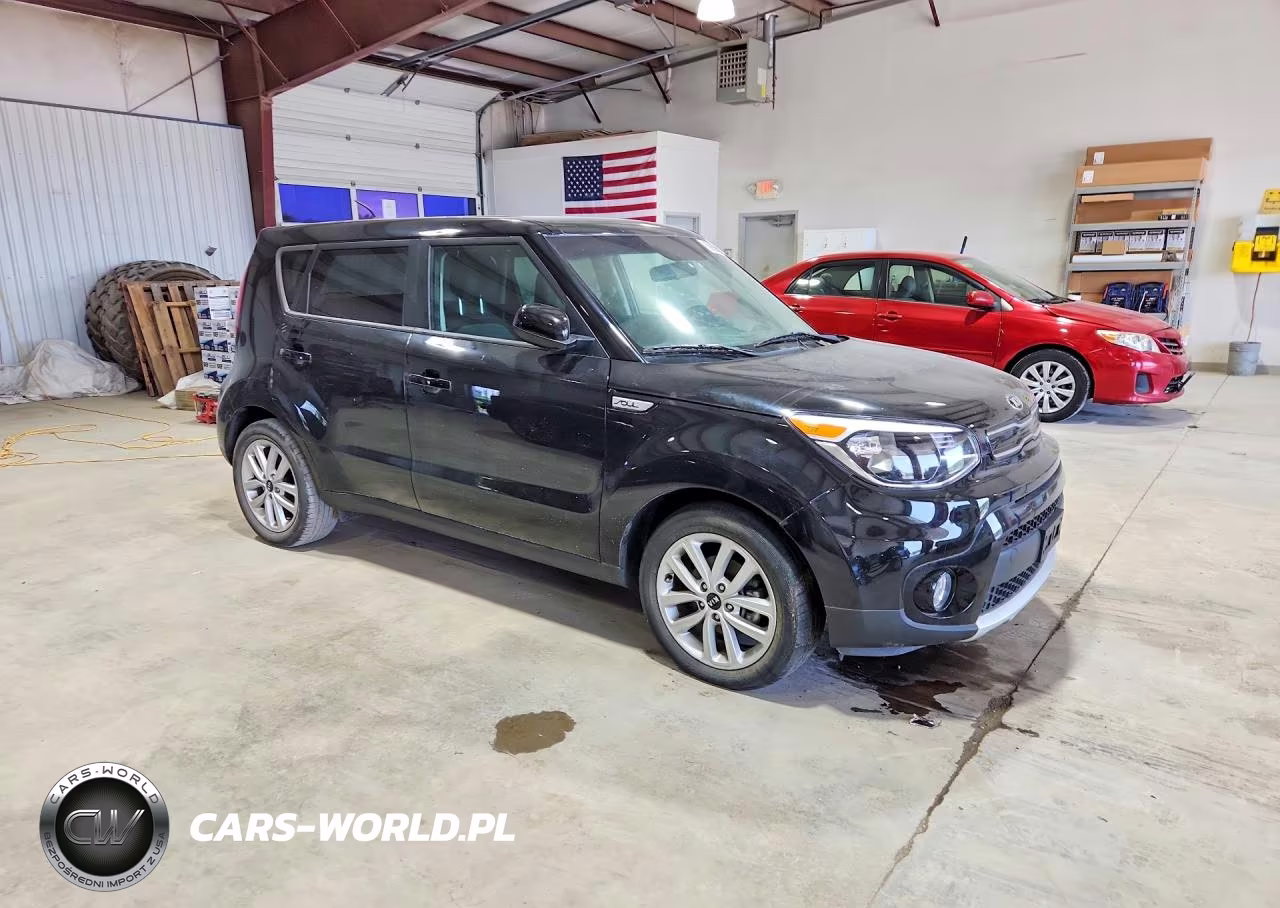 2018 Kia Soul + VIN:KNDJP3A59J7574018 - 4