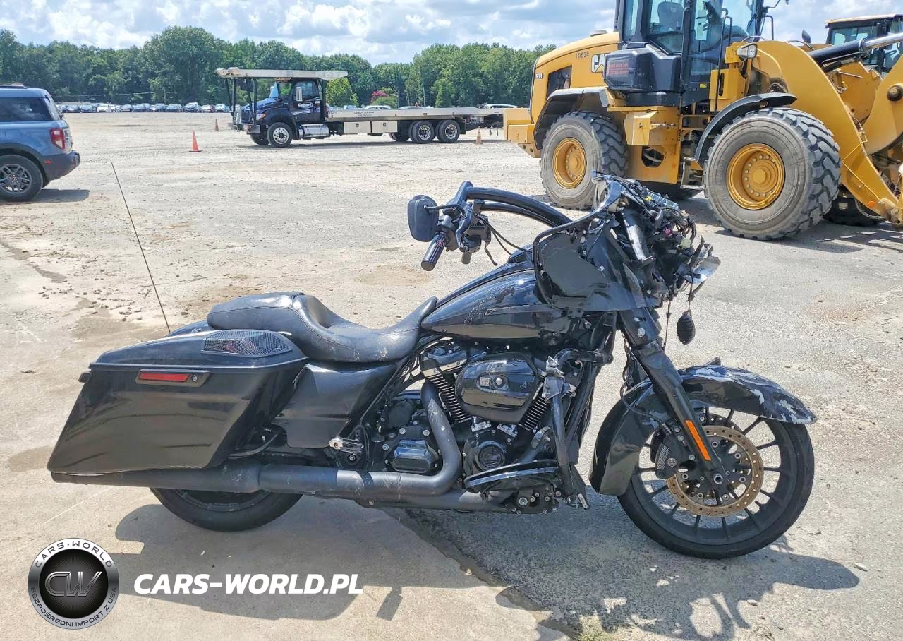 2018 Harley-Davidson Fltrxs Road Glide Special VIN:1HD1KTC16JB667356 - 1