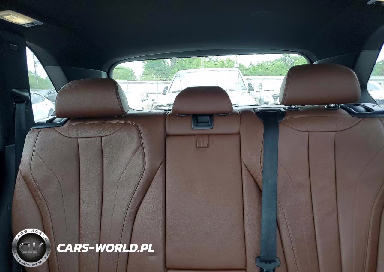 2018 BMW X5 xDrive35I VIN:5UXKR0C52J0X89919 - 10