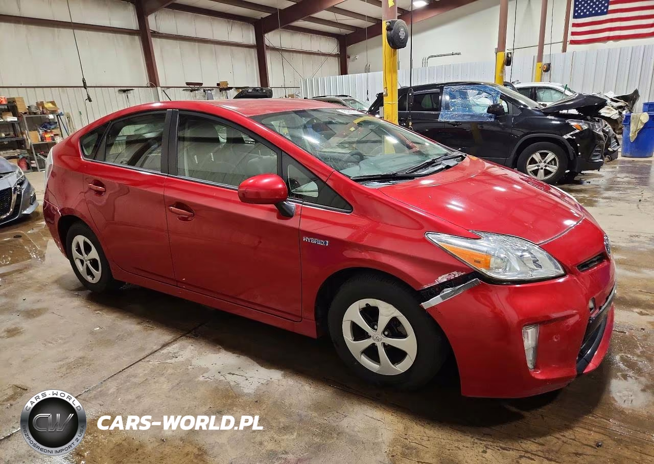 2013 Toyota Prius Two VIN:JTDKN3DU3D5579566 - 4
