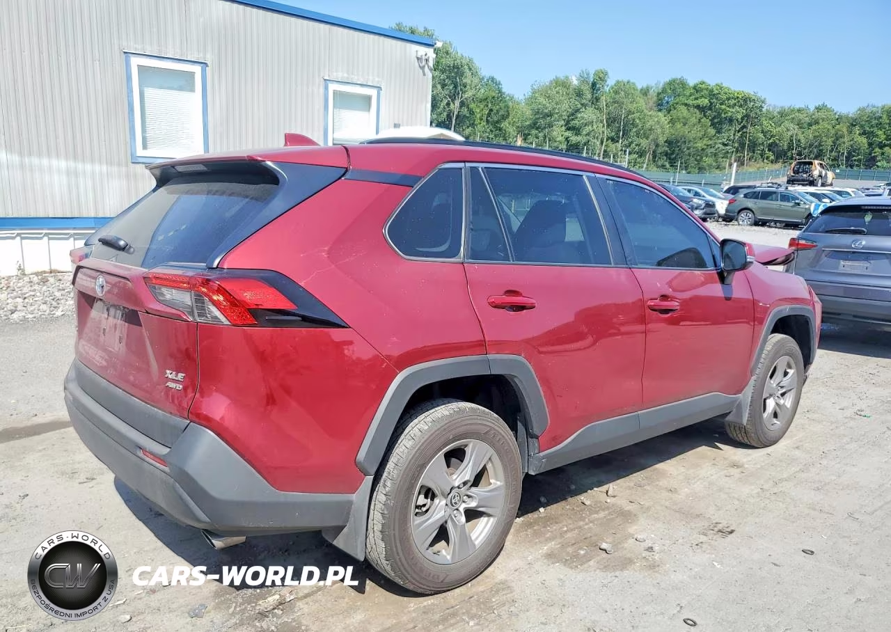 2025 Toyota Rav4 Xle VIN:2T3P1RFV9SW633680 - 3