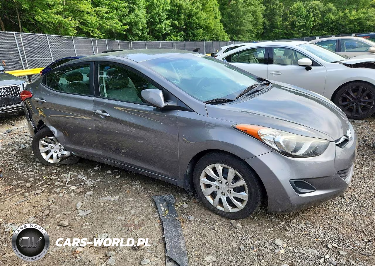 2013 Hyundai Elantra Gls VIN:5NPDH4AE2DH198617 - 4