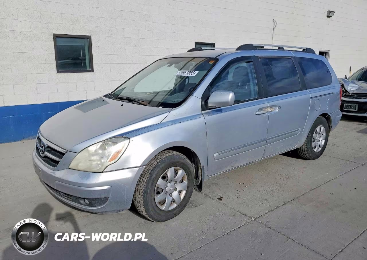 2008 Hyundai Entourage