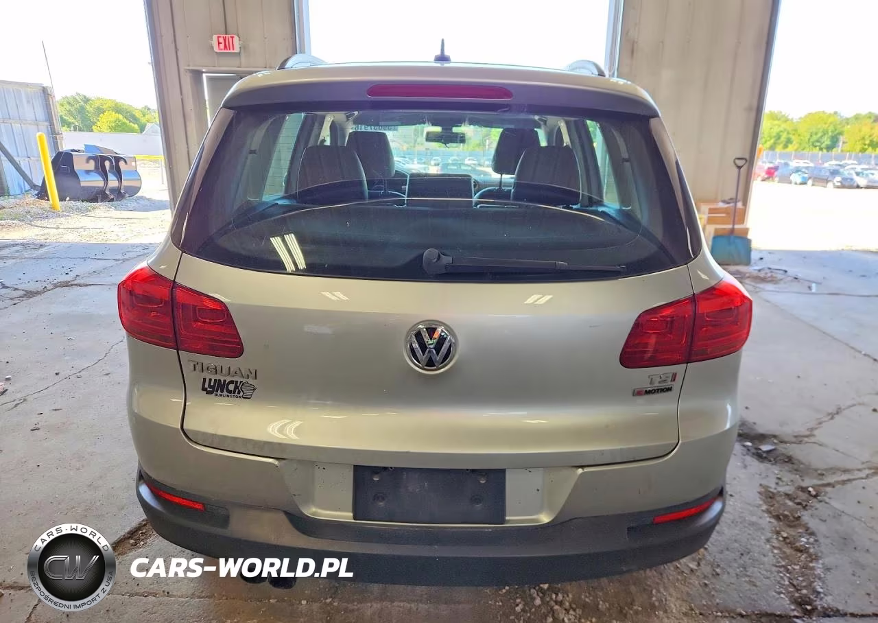 2016 Volkswagen Tiguan S VIN:WVGBV7AX0GW032514 - 6