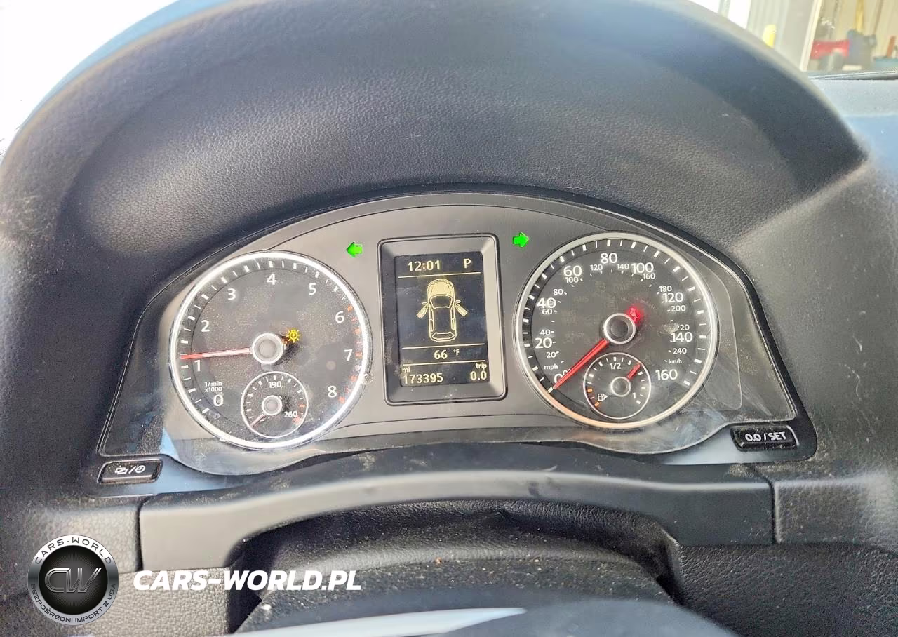 2016 Volkswagen Tiguan S VIN:WVGBV7AX0GW032514 - 9