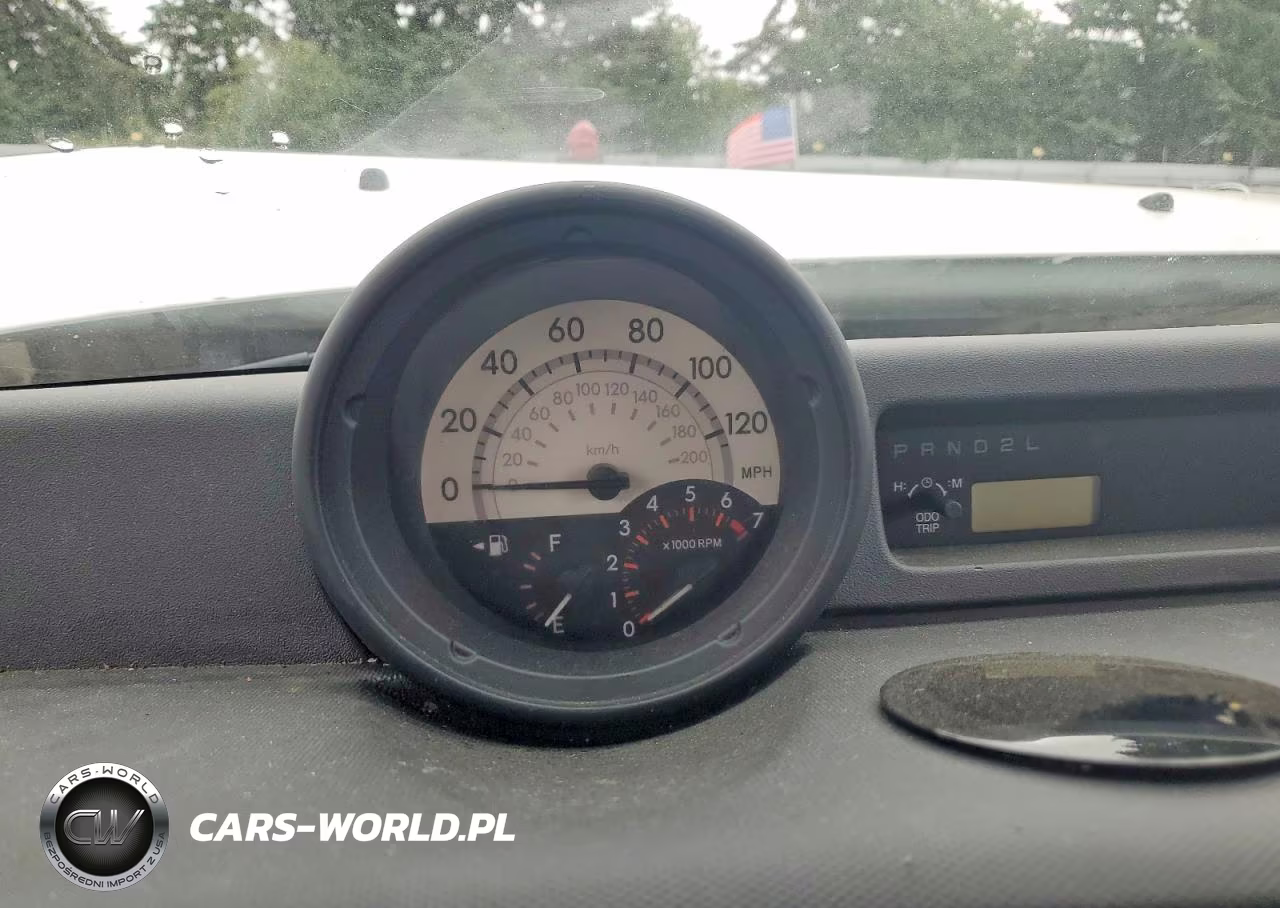 2005 Toyota Scion Xb VIN:JTLKT324550177804 - 9