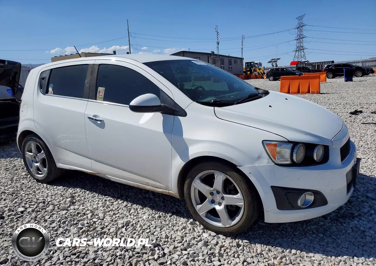 2016 Chevrolet Sonic Ltz VIN:1G1JE6SB4G4144346 - 4