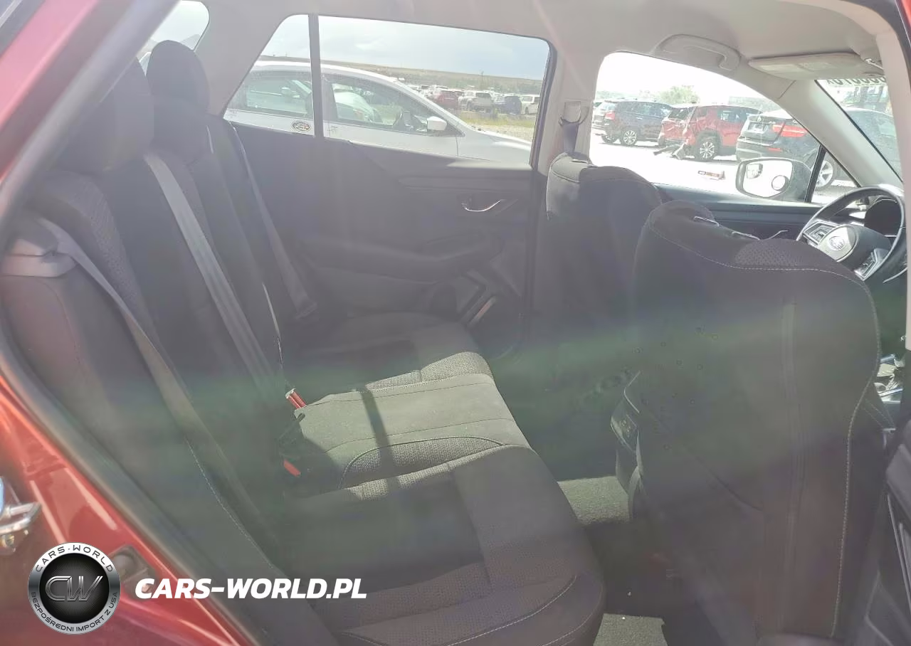 2020 Subaru Outback Premium VIN:4S4BTACCXL3176533 - 10