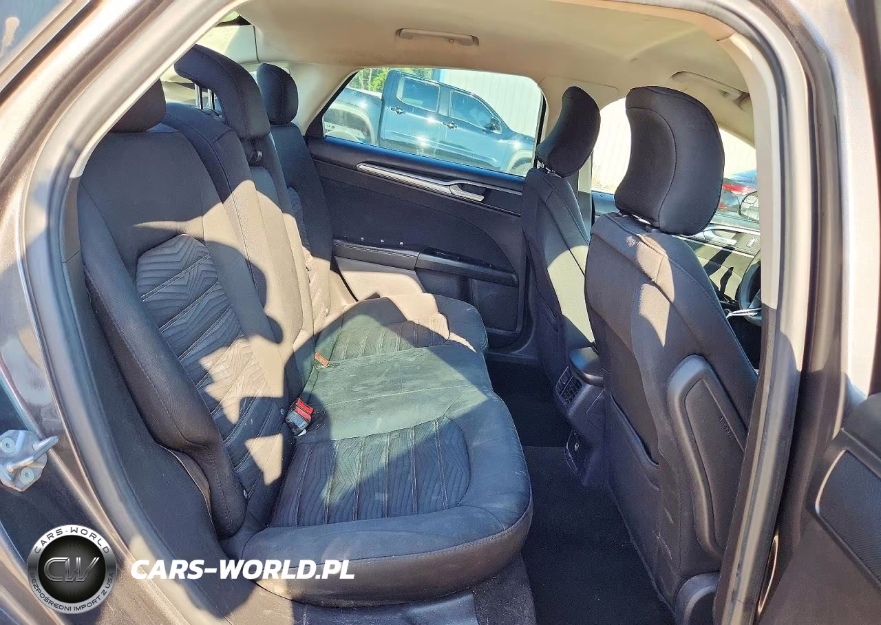 2016 Ford Fusion Se VIN:3FA6P0H76GR146068 - 10