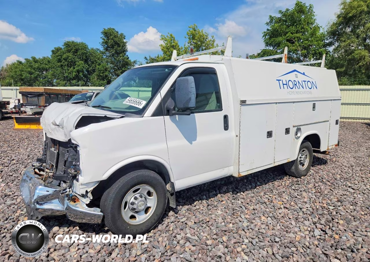 2011 Chevrolet Express Cutaway G3500