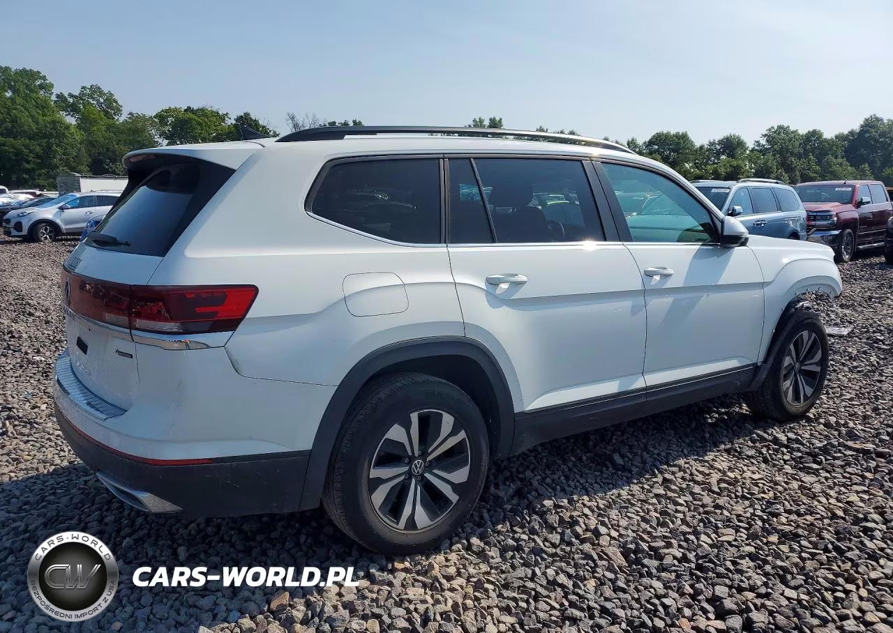 2024 Volkswagen Atlas Launch Model VIN:1V2LR2CAXRC503922 - 3