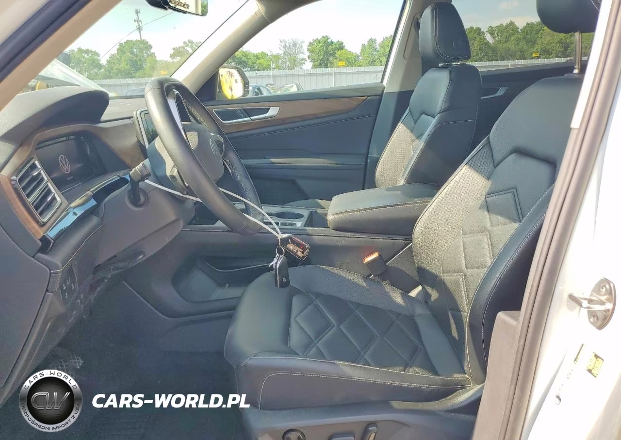 2024 Volkswagen Atlas Launch Model VIN:1V2LR2CAXRC503922 - 7
