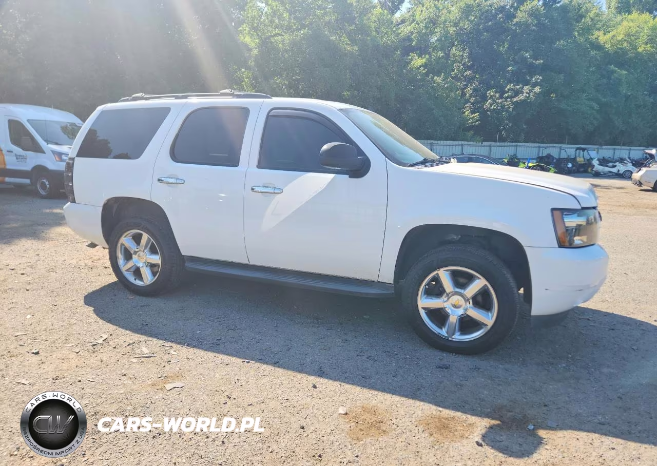 2013 Chevrolet Tahoe C1500 Lt VIN:1GNSCBE03DR359775 - 4