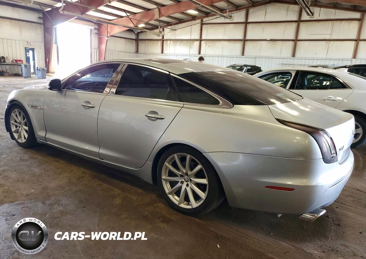 2011 Jaguar Xj VIN:SAJWA1CB6BLV14285 - 2