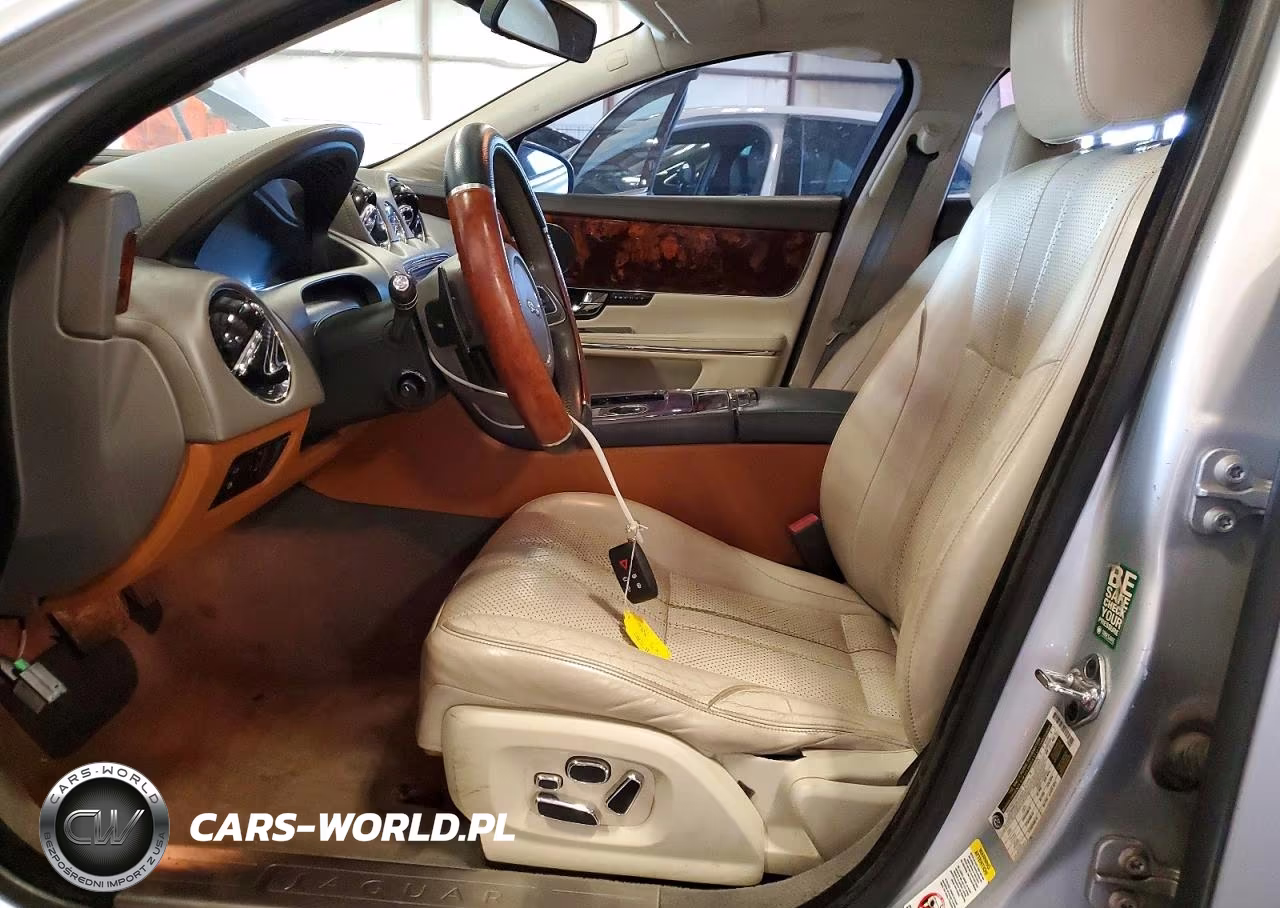 2011 Jaguar Xj VIN:SAJWA1CB6BLV14285 - 7