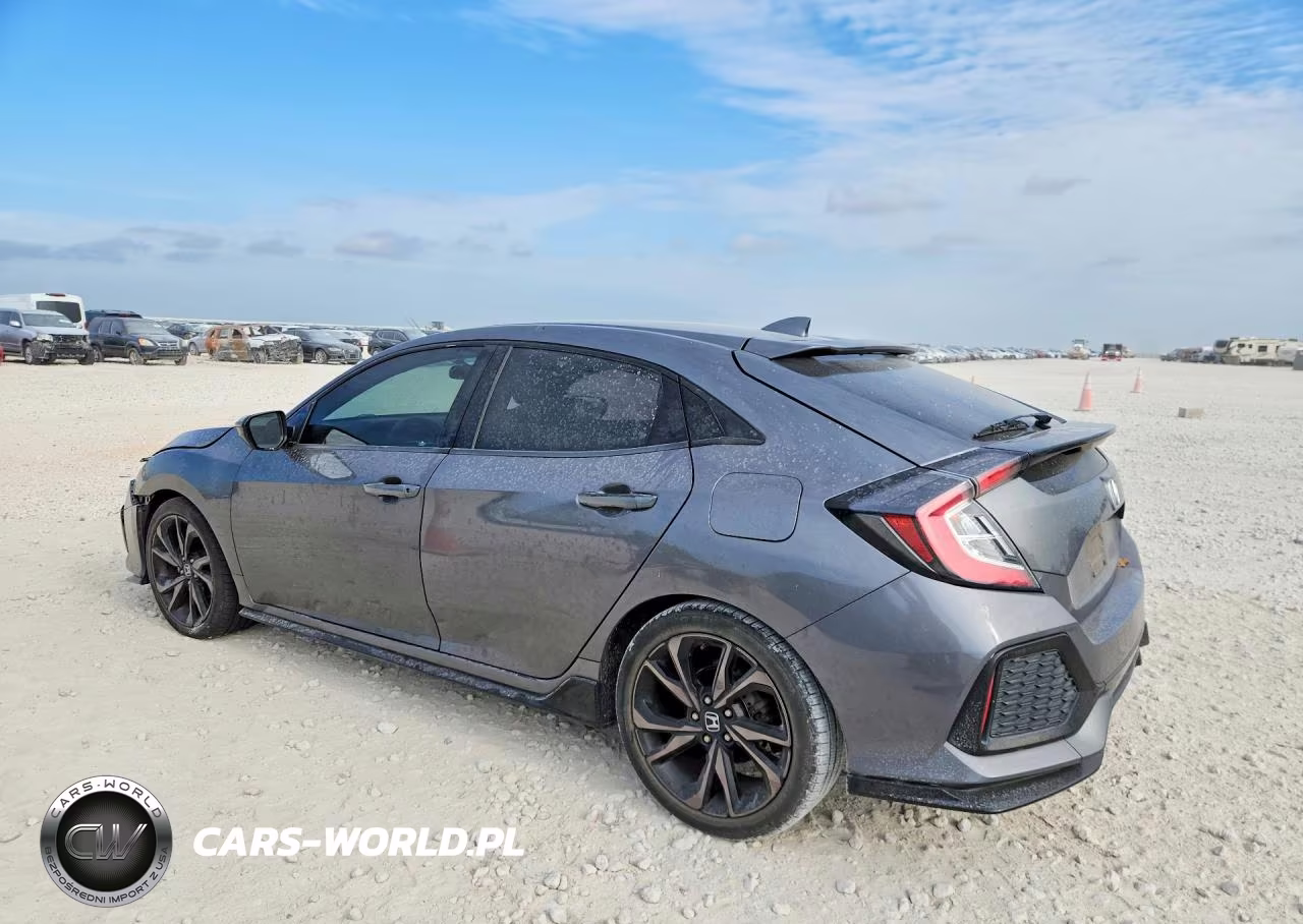 2018 Honda Civic Sport VIN:SHHFK7H43JU224658 - 2