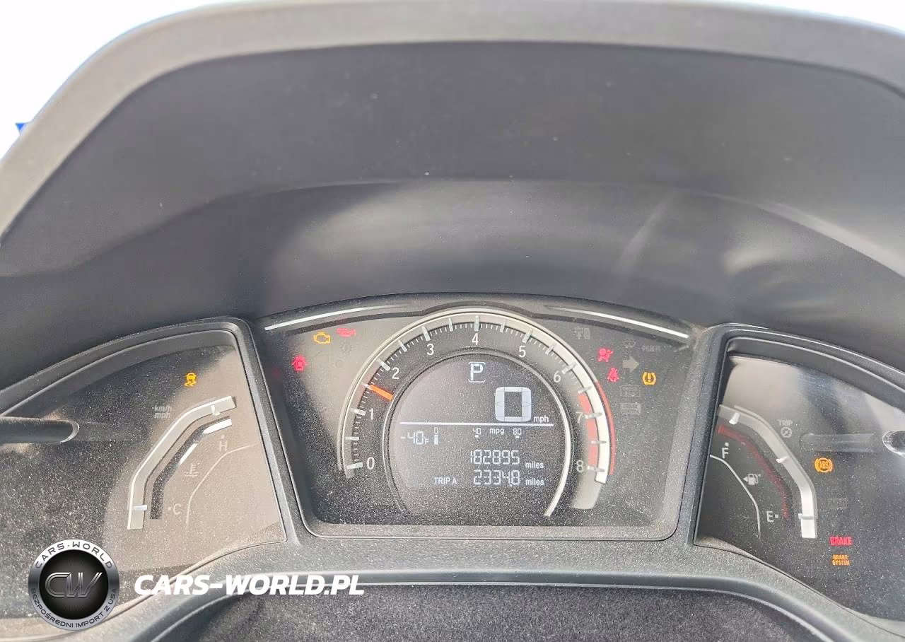 2018 Honda Civic Sport VIN:SHHFK7H43JU224658 - 9