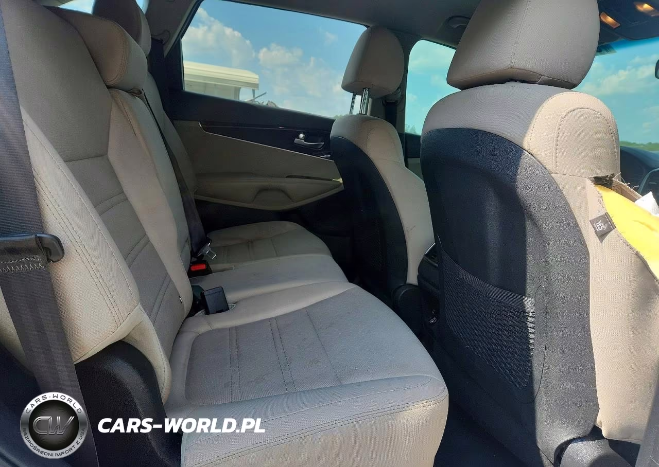 2020 Kia Sorento Lx VIN:5XYPG4A32LG678953 - 11