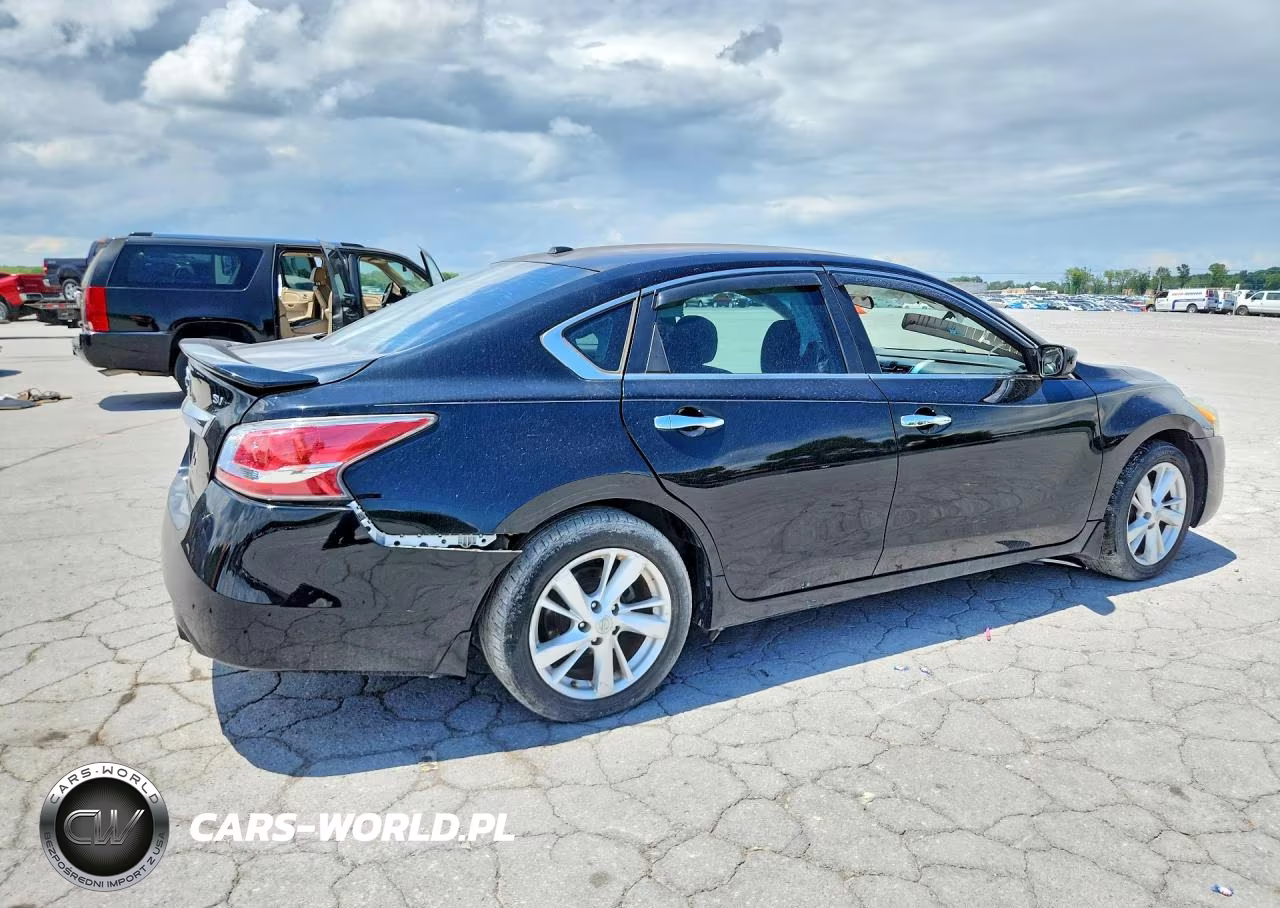 2015 Nissan Altima VIN:1N4AL3AP7FC185962 - 3