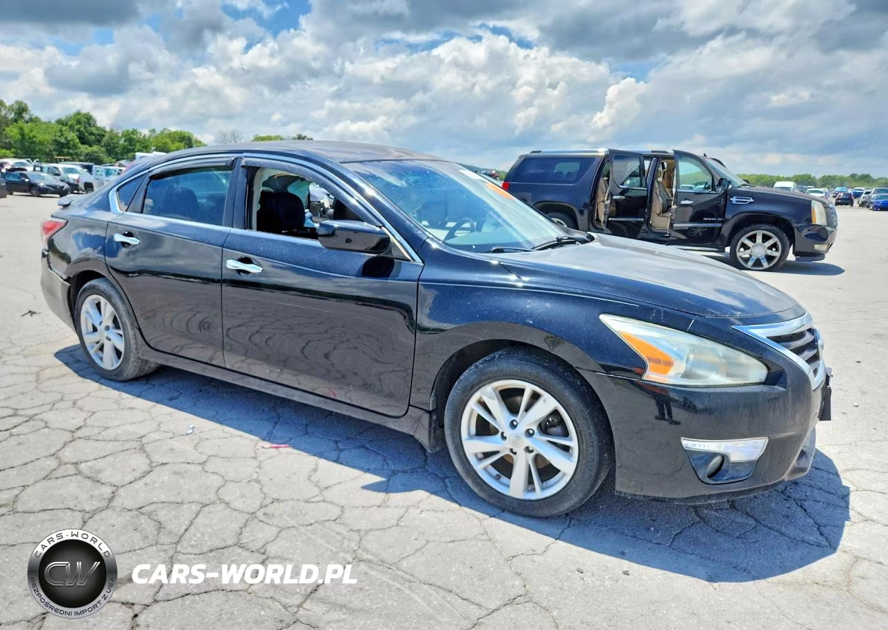 2015 Nissan Altima VIN:1N4AL3AP7FC185962 - 4