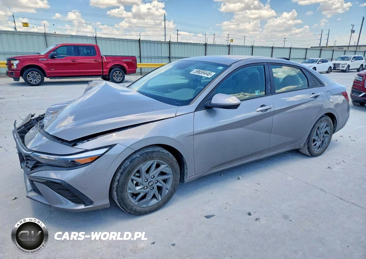 2024 Hyundai Elantra Sel – zdjęcie 1 z 12