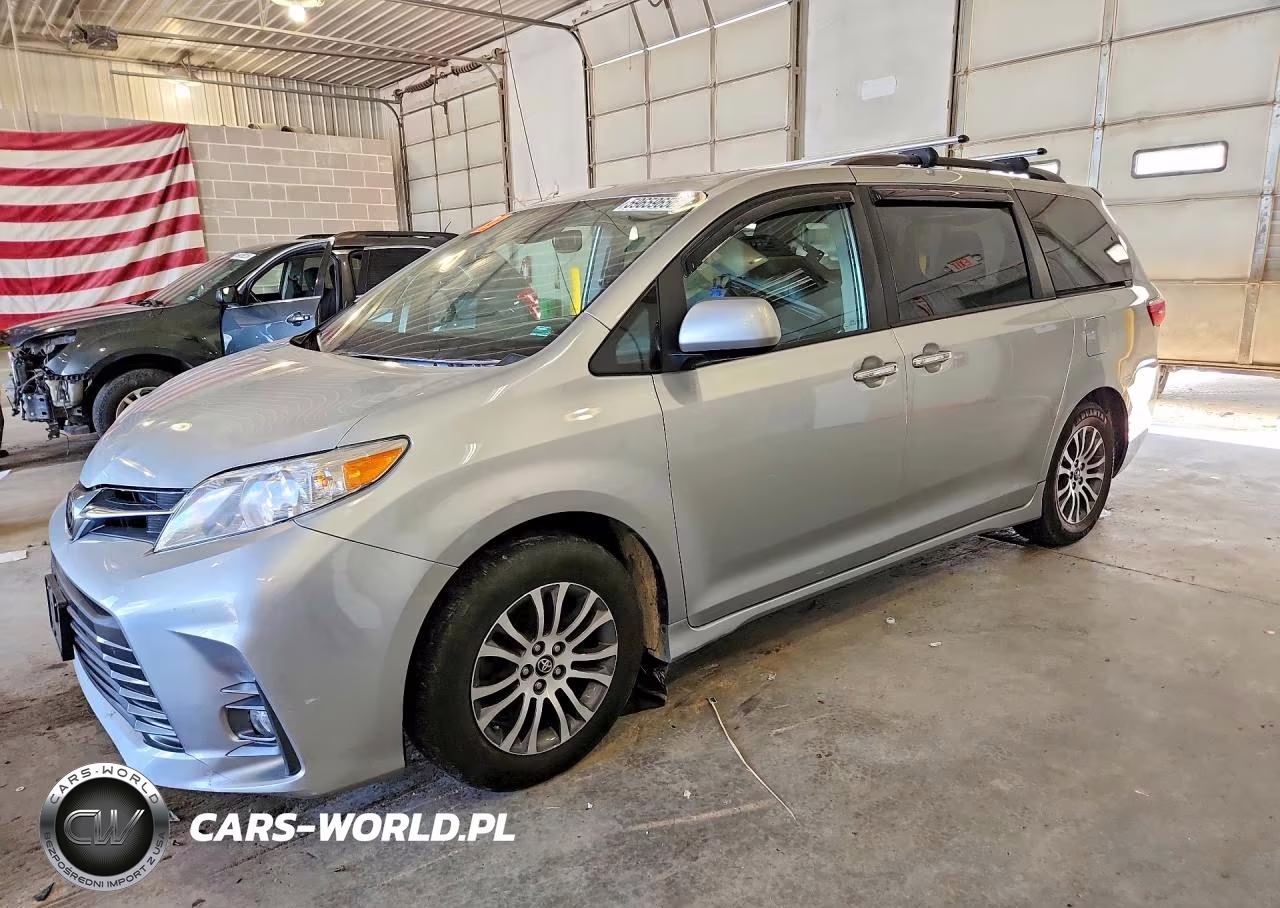 2020 Toyota Sienna Xle 8-Passenger