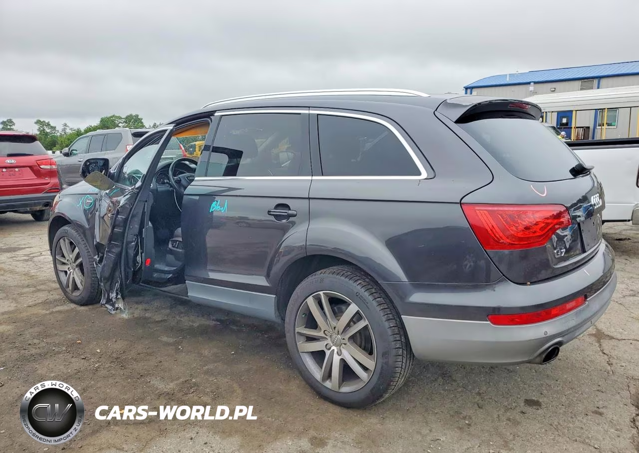 2013 Audi Q7 Premium Plus VIN:WA1LGAFE4DD010685 - 2