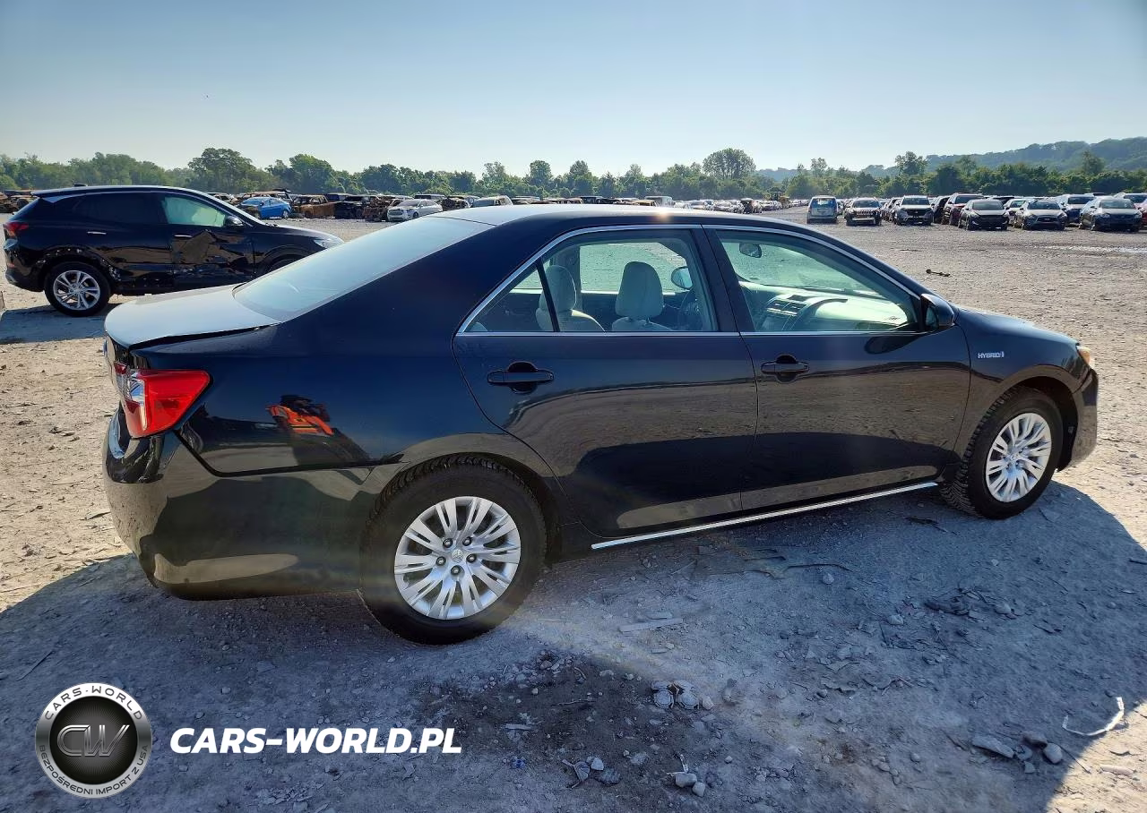 2014 Toyota Camry Hybrid Le VIN:4T1BD1FK4EU103221 - 3