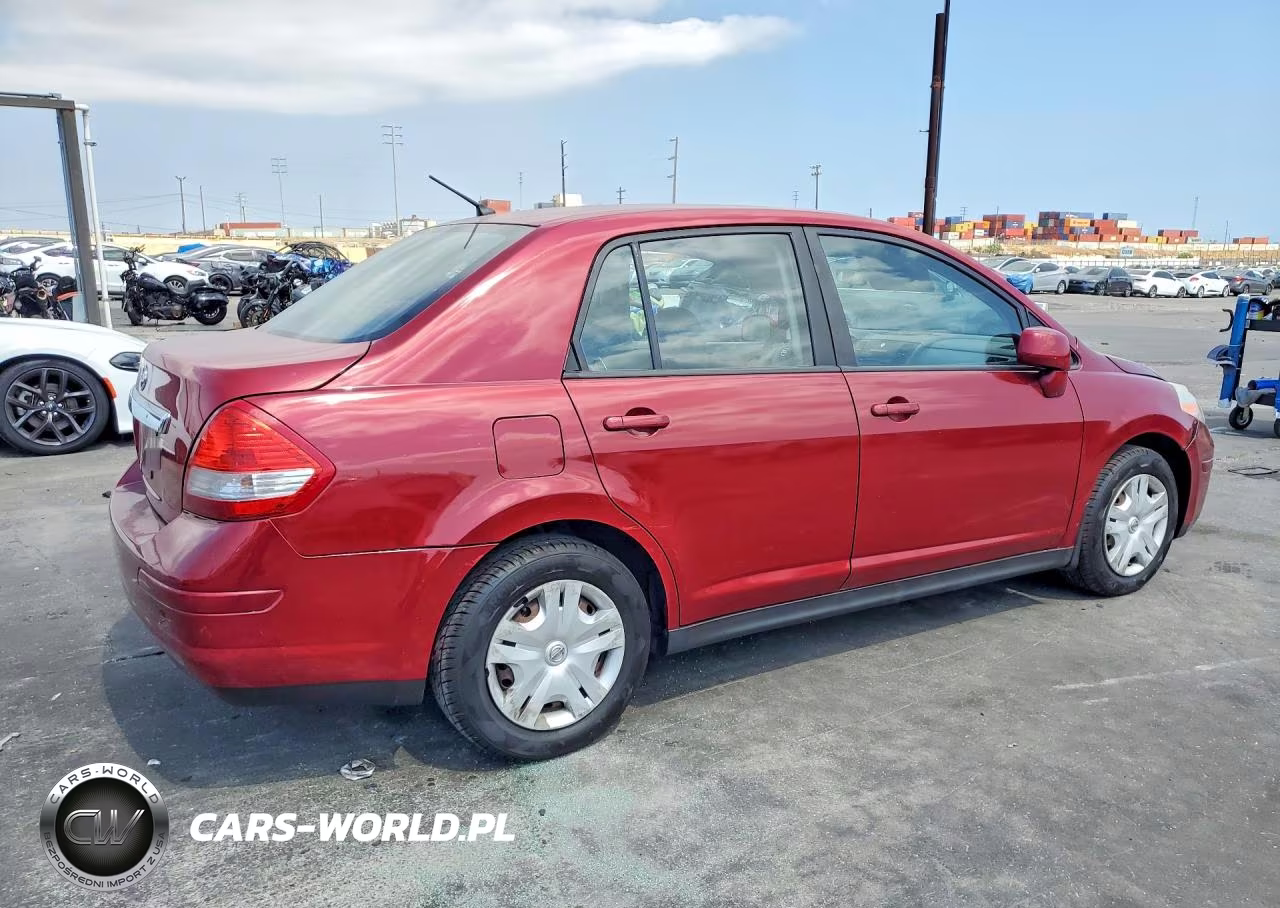 2010 Niss Versa Manual VIN:3N1BC1AP2AL465971 - 3